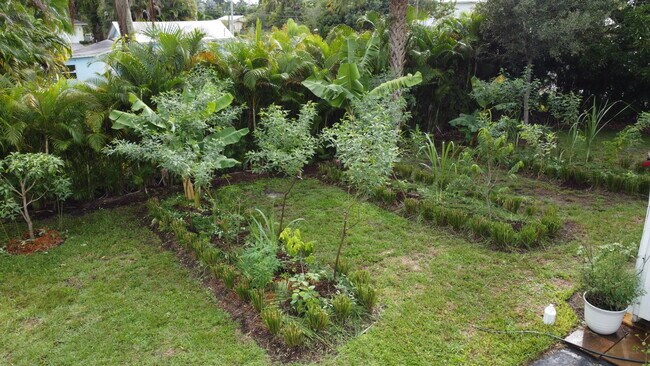 Building Photo - 2829 SW Cornell Ave