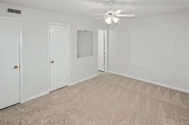 Building Photo - 3200 Heathstead Place