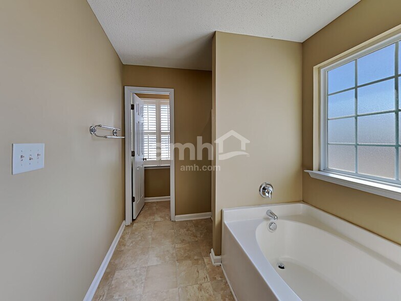 Building Photo - 582 Cotton Brook Dr