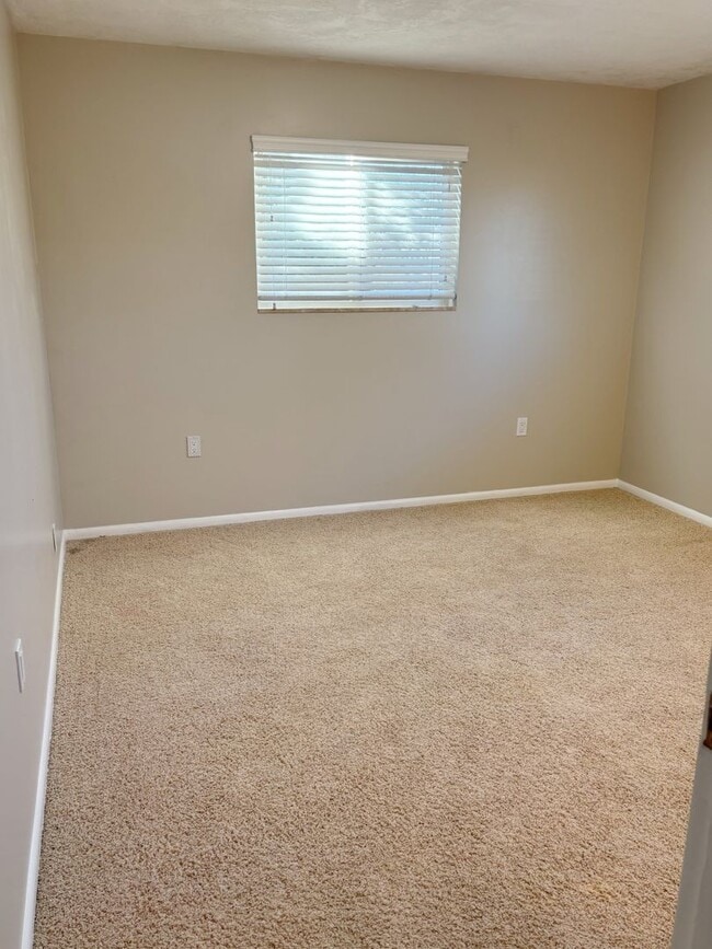 Building Photo - Spacious 6 Bed / 3 Bath Home in Rigby!