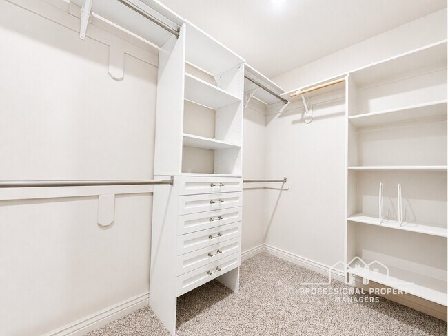 Building Photo - “Spacious 4-Bedroom, 2-Bathroom Home in Villa Chaparral”