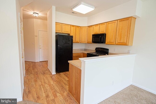 Building Photo - 438 Parkview Ct