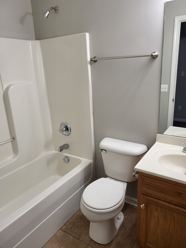 Building Photo - 1019 Brooklyn Blvd