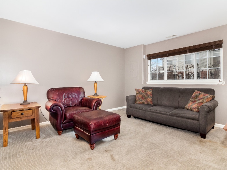 Building Photo - 128 New Haven Dr