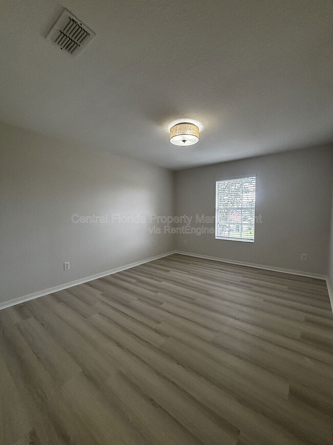 Building Photo - 2228 Albion Ave