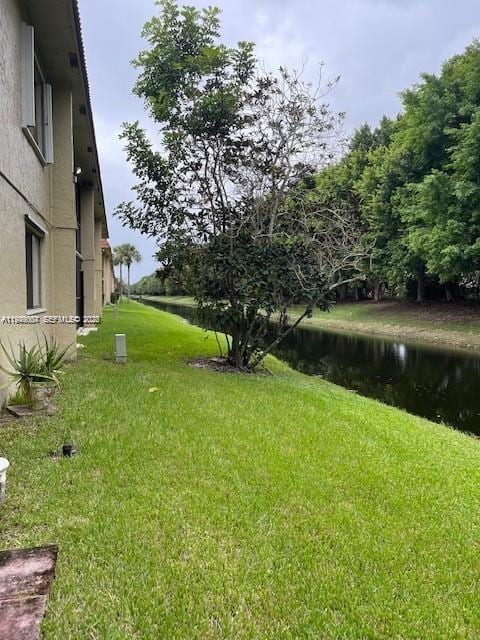 Building Photo - 321 Lakeview Dr