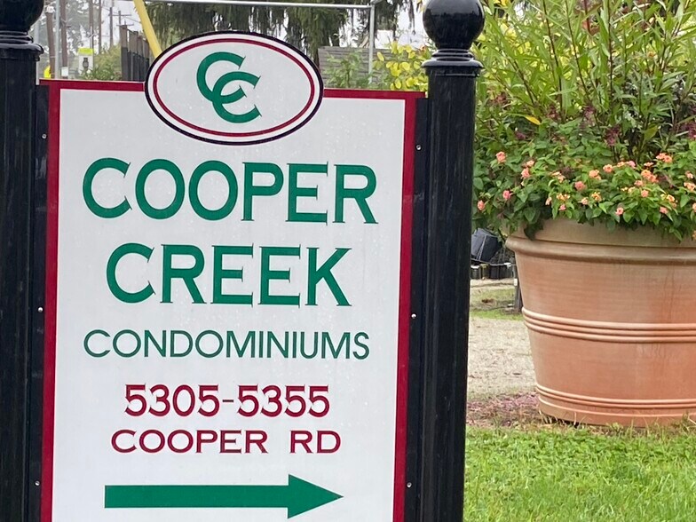 Building Photo - 5355 Cooper Rd