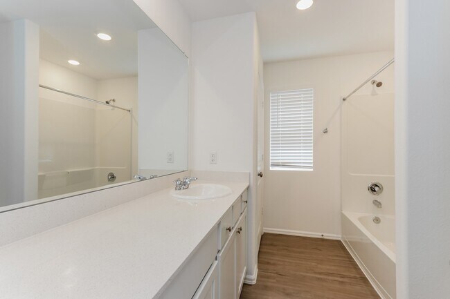 Building Photo - 1731 Sahara Dr