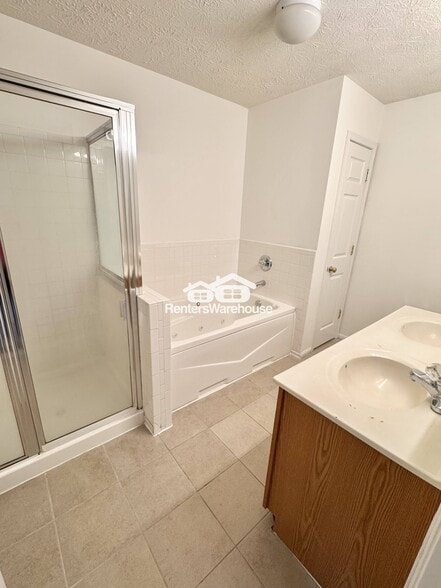 Building Photo - 8077 Brookstone Ct