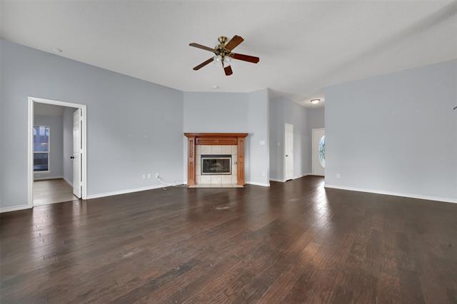 Building Photo - 421 Parkshire Dr