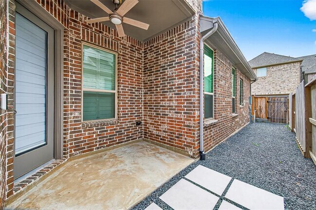 Building Photo - 11238 Buchanan Cvs Ln