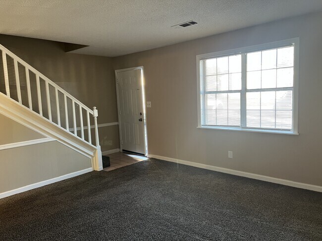 Building Photo - 8431 Moultrie Dr