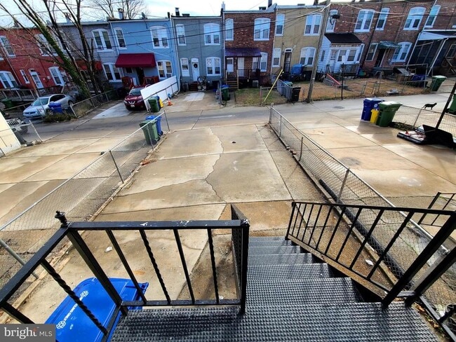 Building Photo - 4715 Dartford Ave