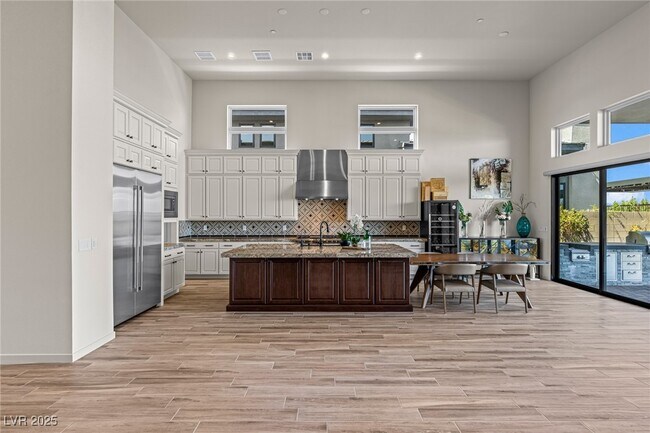 Building Photo - 5192 Rock Daisy Dr