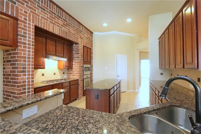 Building Photo - 6815 Clemson Ln