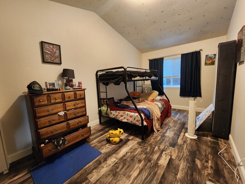 Building Photo - 4745 Purcell Dr