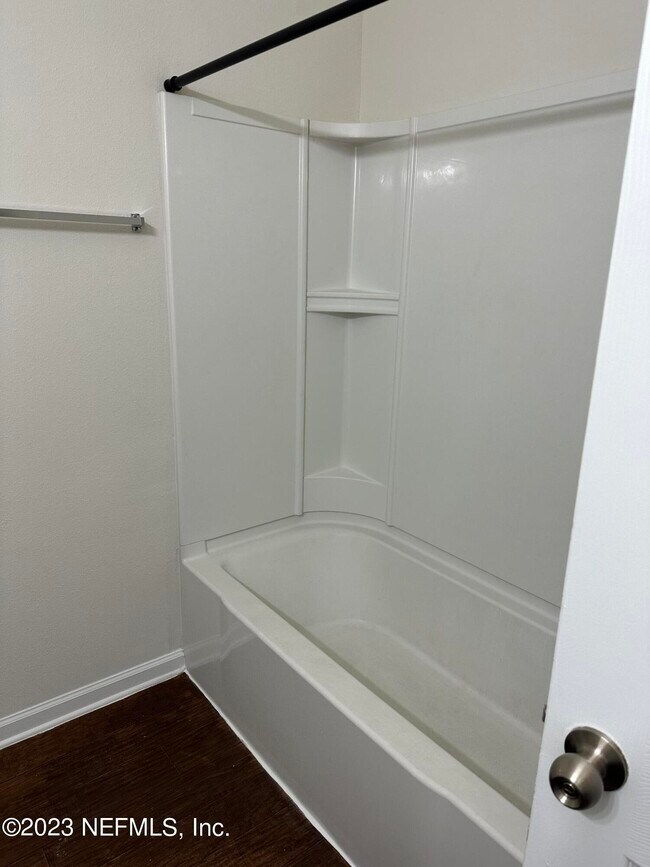 Building Photo - 6916 Ortega Woods Dr