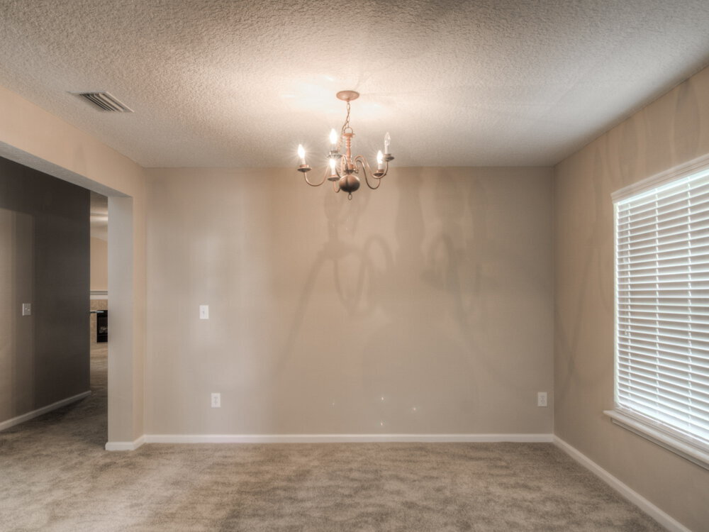 Building Photo - 13904 Fish Eagle Dr E