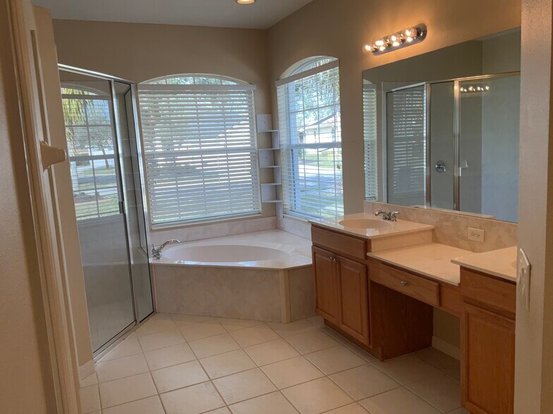 Building Photo - 12323 30th St E