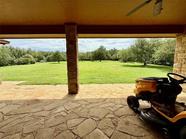 Building Photo - 2621 Greatwood Trl