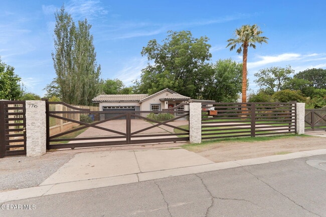 Building Photo - 7716 Wenda Dr