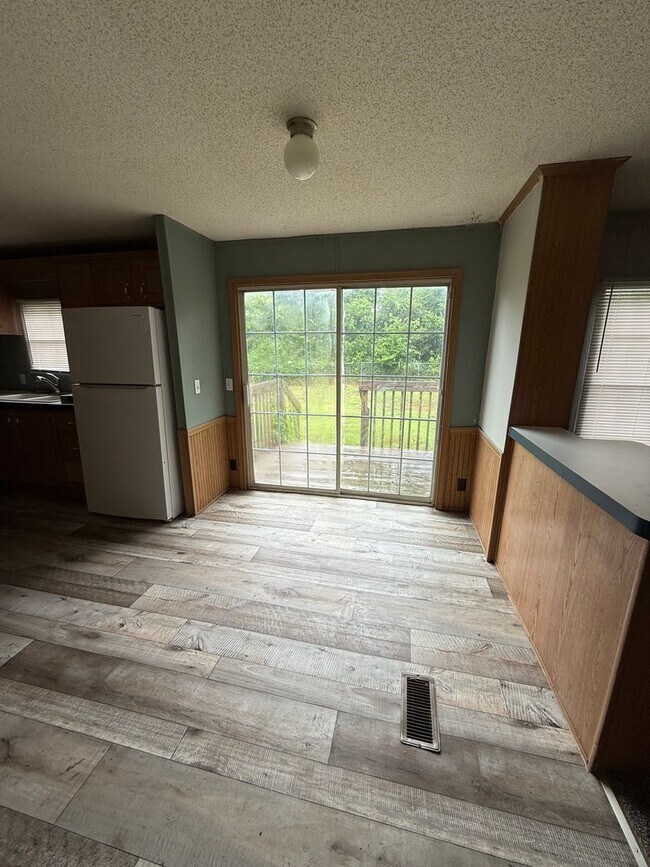 Building Photo - Spacious Country Living in Haysville Kansas