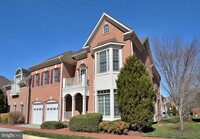 Building Photo - 12818 Falcon Wood Pl