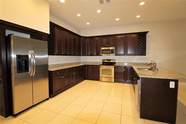 Building Photo - 2278 Tami Sola St