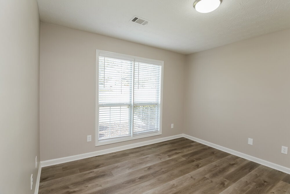 Building Photo - 5912 Sycamore Ridge Dr