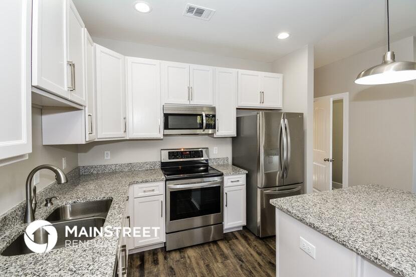 Building Photo - 108 Hartsville Ct