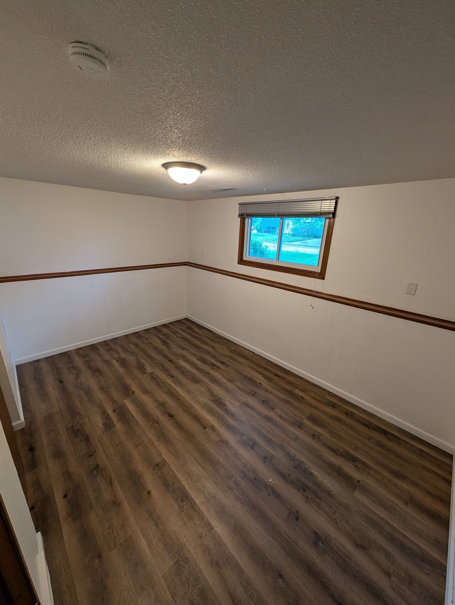 Building Photo - 204 Ann Dr