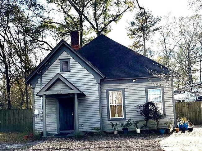 Building Photo - 1735 Bolton Rd NW