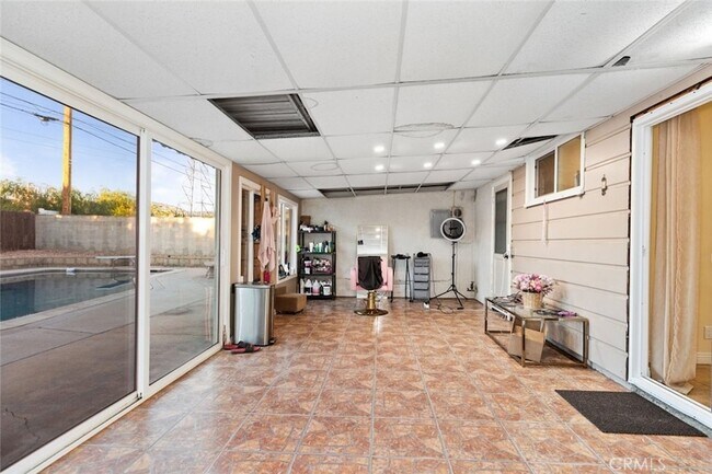 Building Photo - 11377 Gaynor Ave