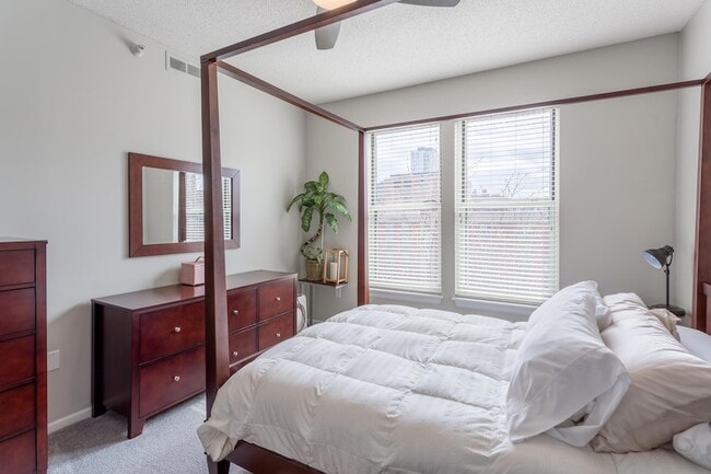 Building Photo - 545 N 1st St