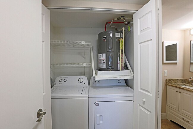 Building Photo - Mystic Gardens 5325-2508