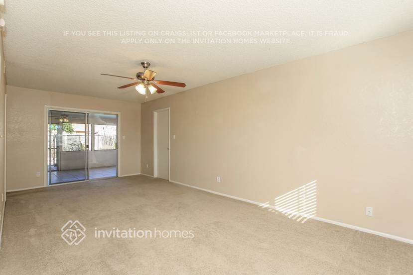 Building Photo - 1408 W Piute Ave