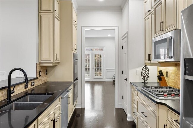 Building Photo - 638 Parkside Vlg Wy