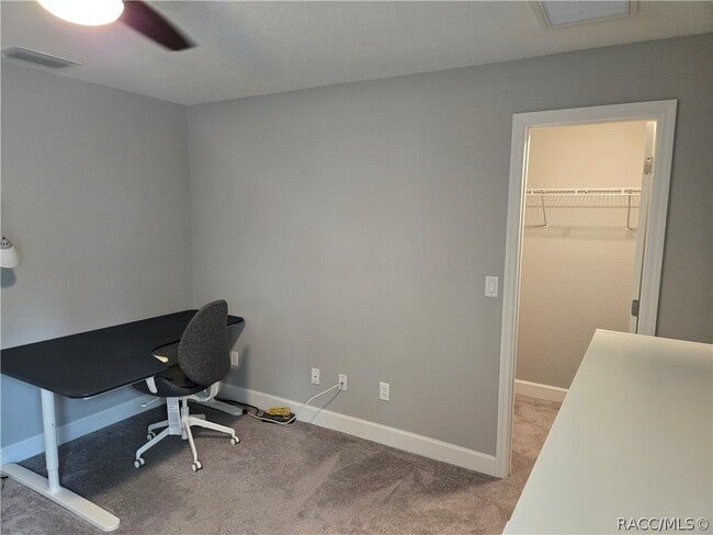 Building Photo - 13 Whitewood Ct