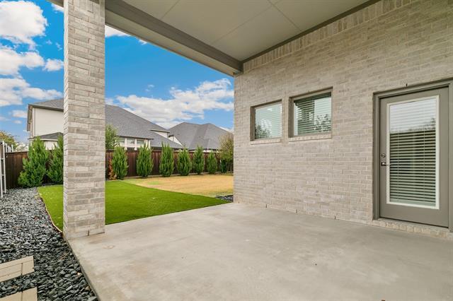 Building Photo - 1900 Brentwood Ln