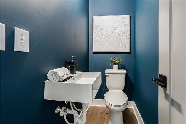 Building Photo - 1436 Walker Pl SE