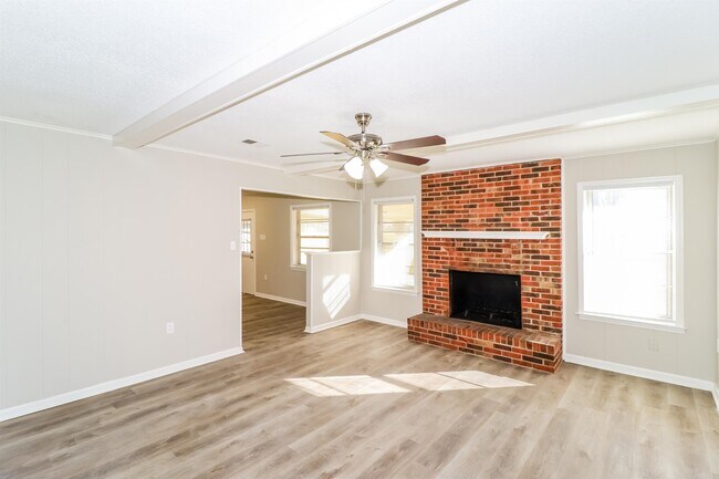 Building Photo - 6505 Deermont Dr