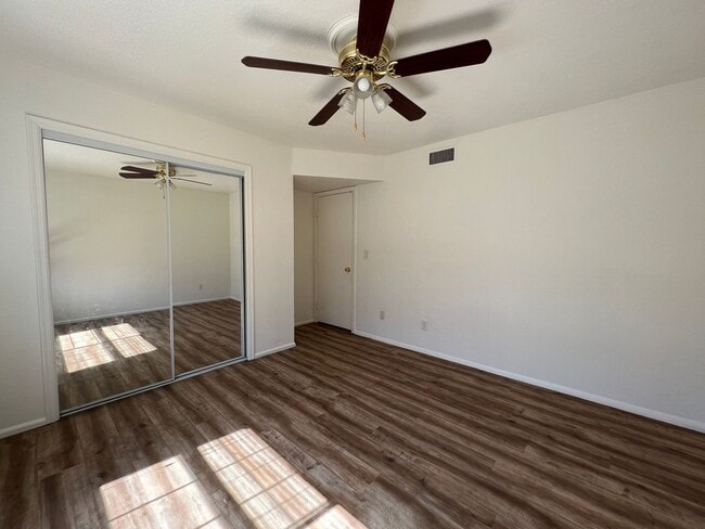 Building Photo - Apply Here www.realty480pm.appfolio.com/listings