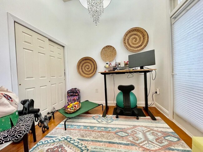 Building Photo - 126 Dudley St