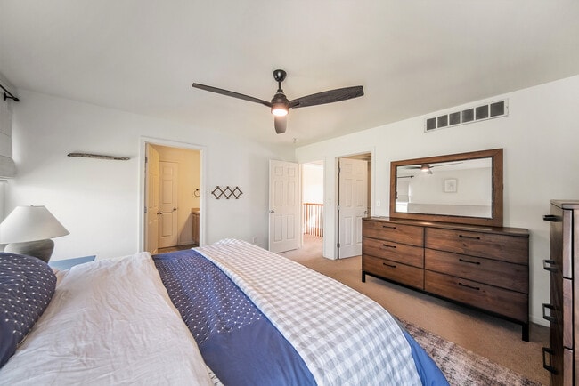 Building Photo - 403 Pembroke-