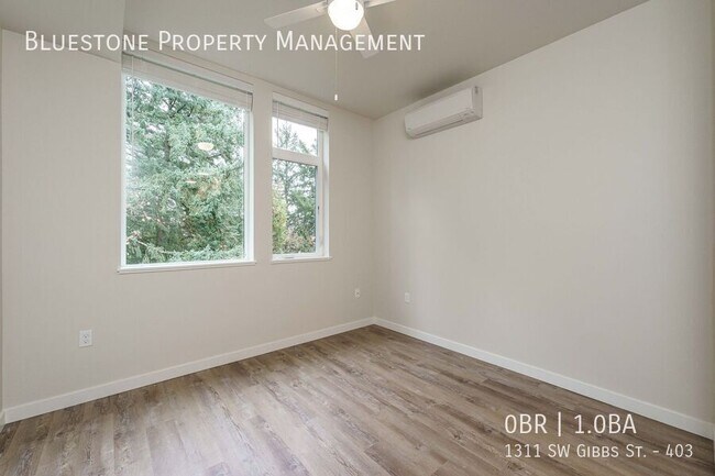 Building Photo - 1311 SW Gibbs St