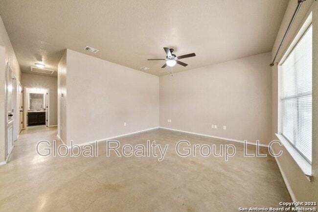 Building Photo - 1534 Lahn Rd