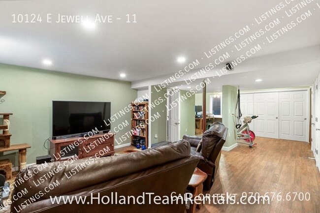 Building Photo - 10124 E Jewell Ave