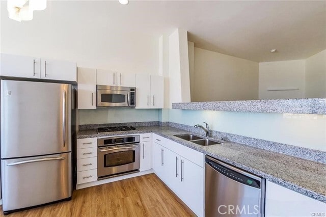 Building Photo - 1100 Wilshire Blvd