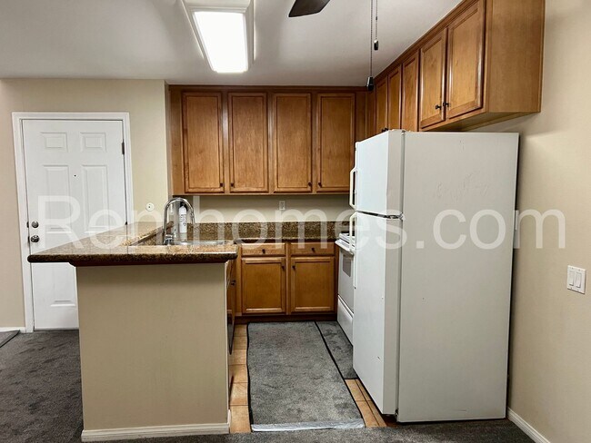 Building Photo - 3456 Castle Glen Dr