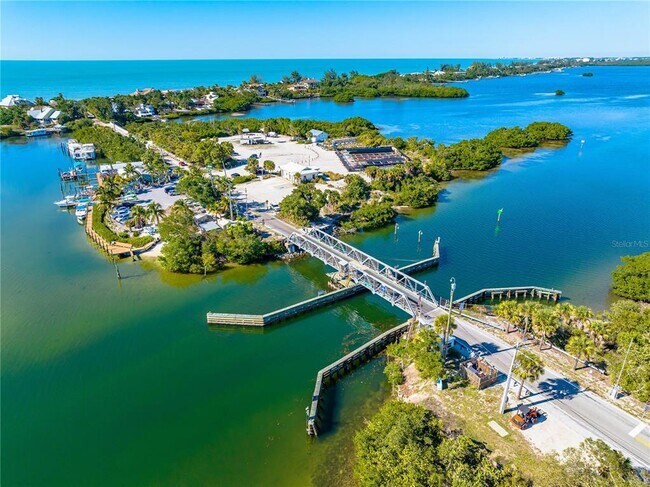 Building Photo - 3929 Waypoint Ave